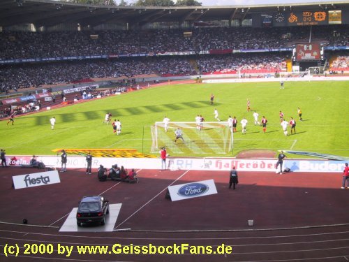 [FC - Bayer Leverkusen 2000/2001]